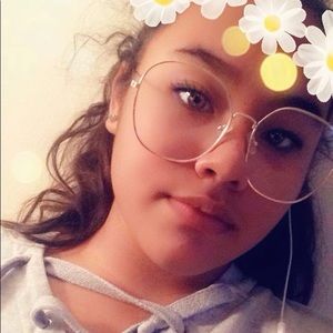 Meet your Posher, Jasmine